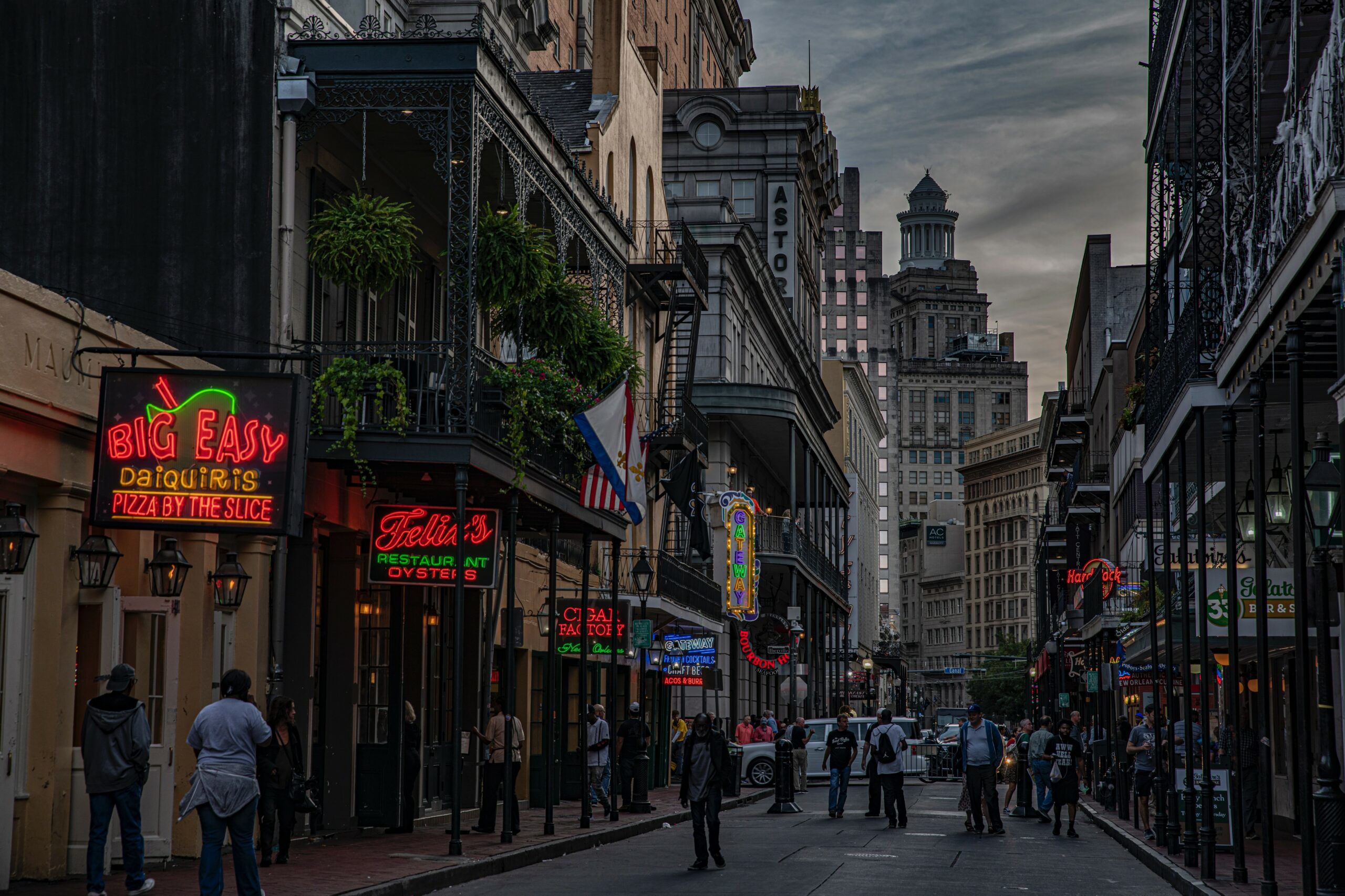 night time Bar and restaurants 